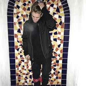 Meet your Posher, Killian